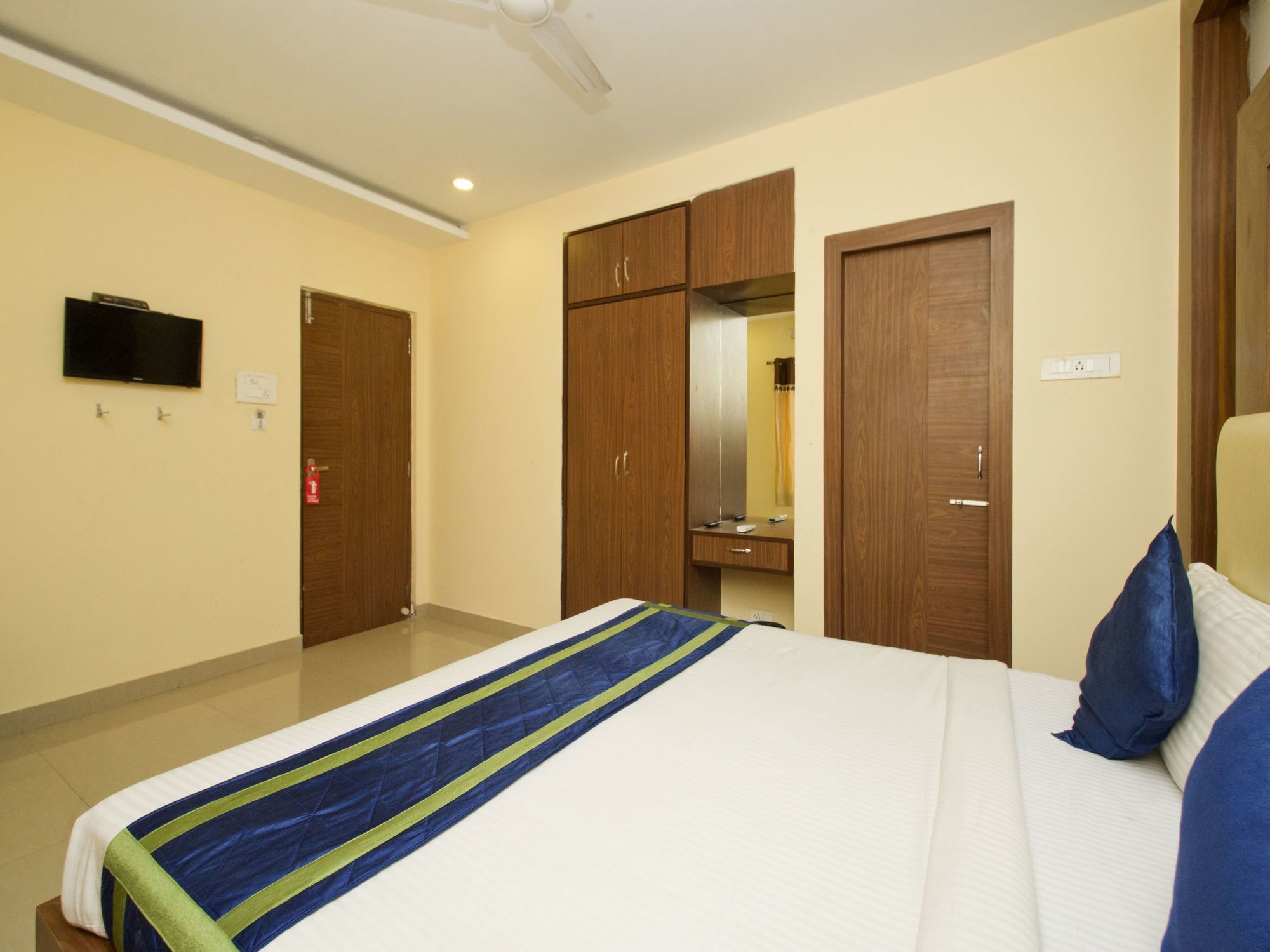 Oyo 460 Hotel Ivory Residency Calcuta Exterior foto